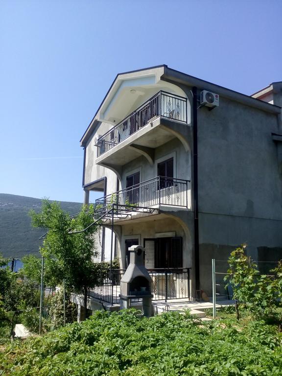 Jedro Apartmani Херцег-Нови Экстерьер фото