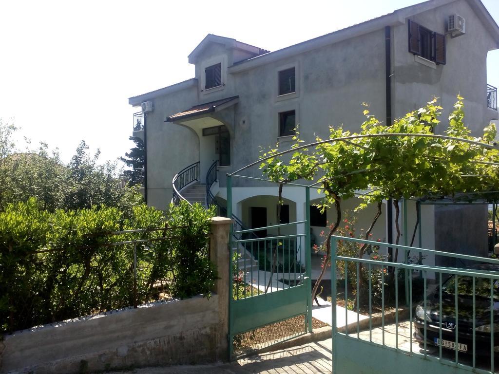 Jedro Apartmani Херцег-Нови Экстерьер фото